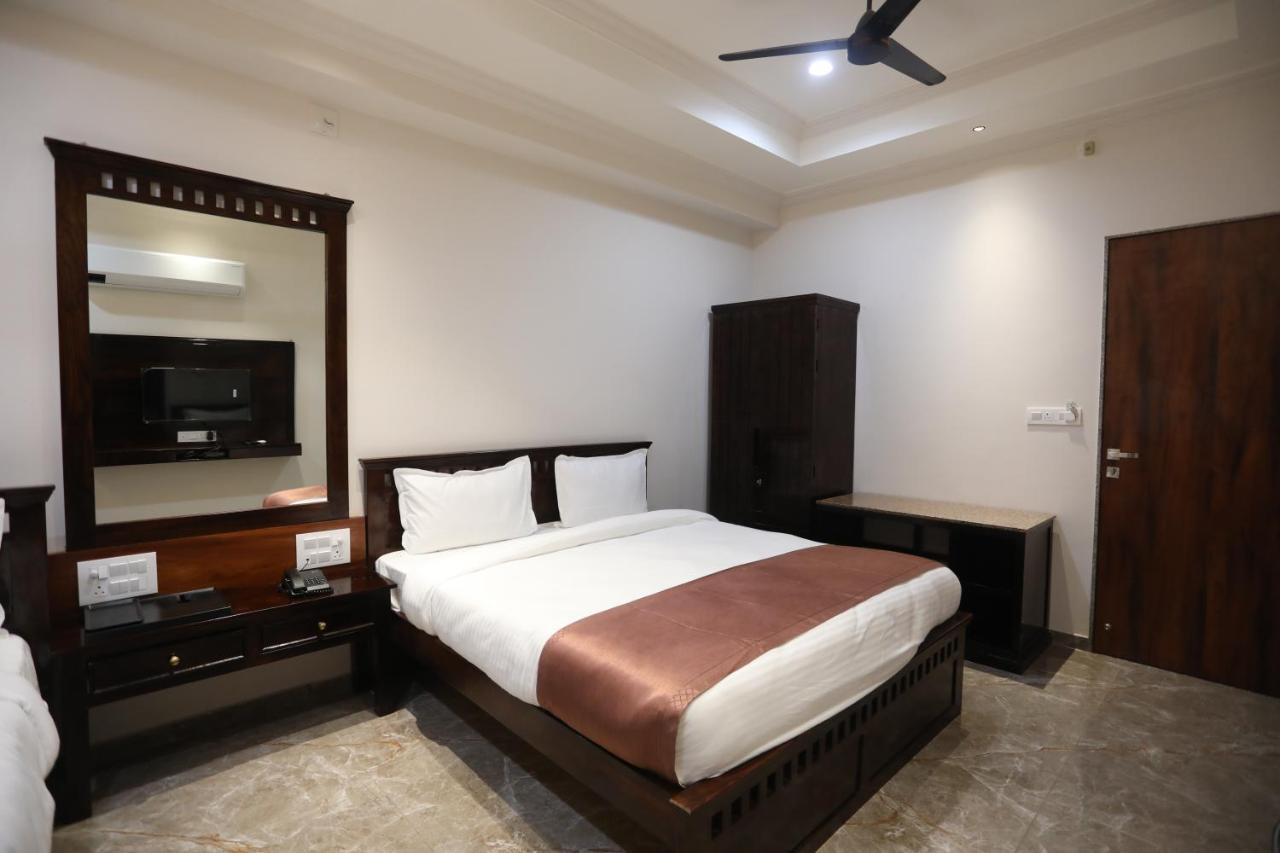 Chandan Kasturi Resort Dariawad Ngoại thất bức ảnh
