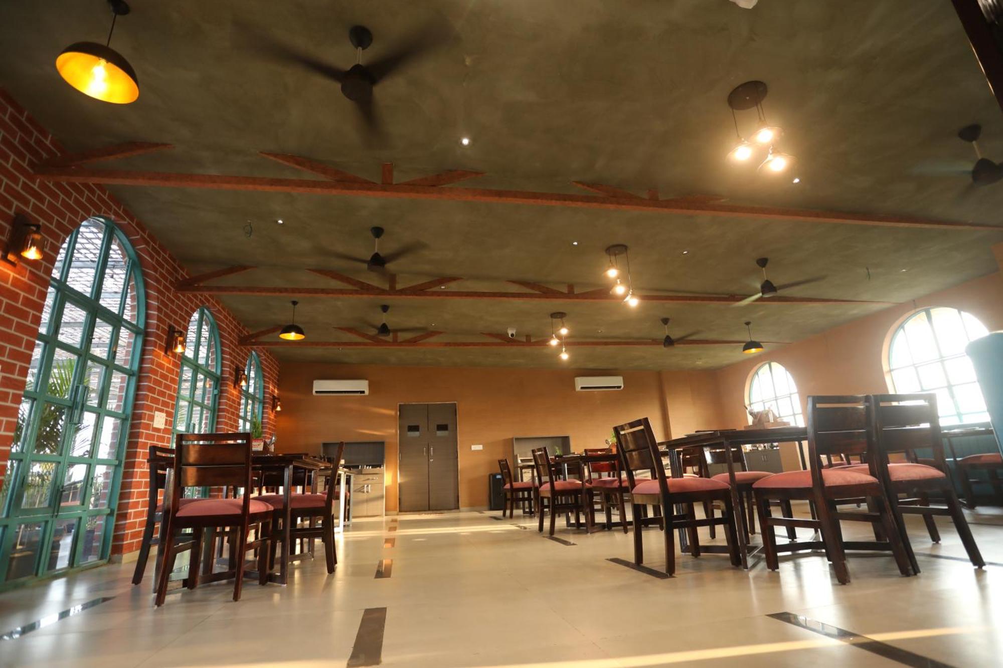 Chandan Kasturi Resort Dariawad Ngoại thất bức ảnh